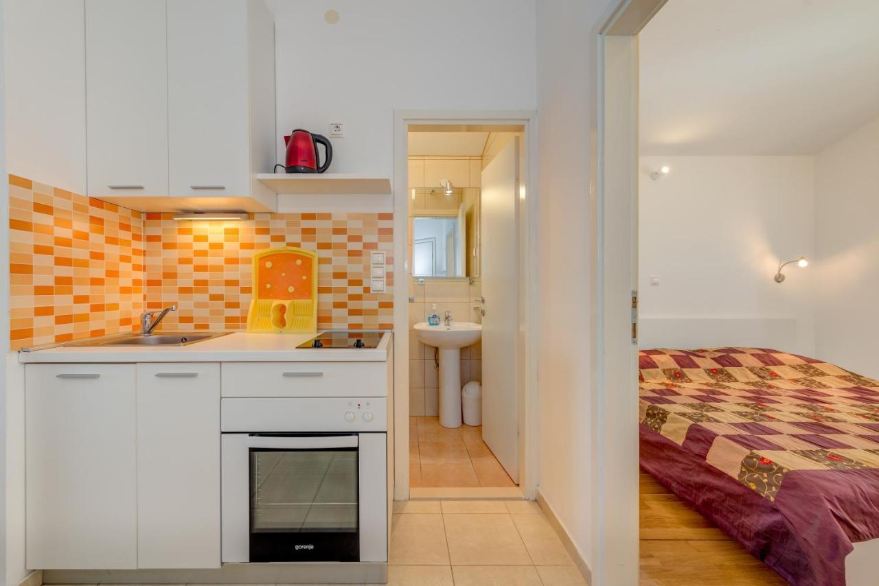 Pikolo Apartments Omis Tice Kültér fotó