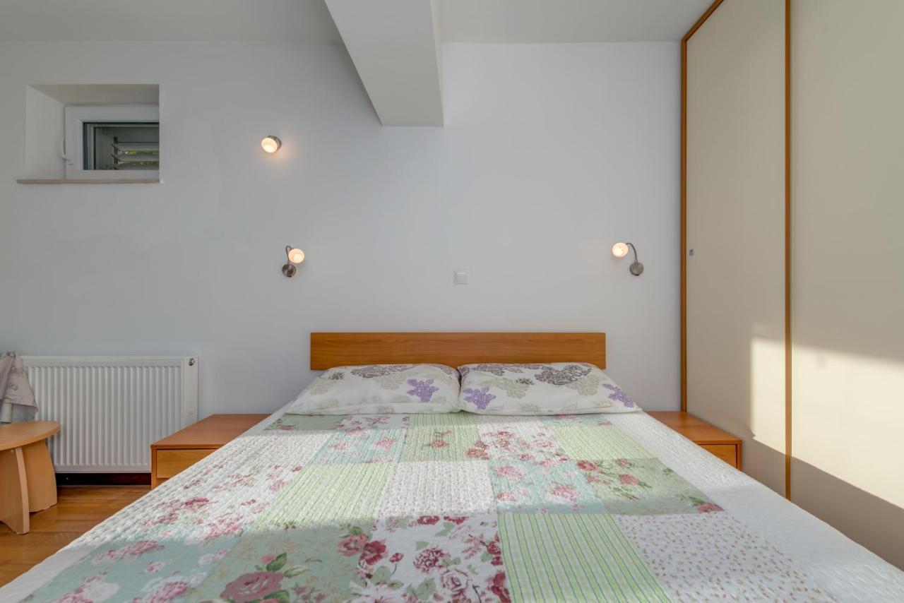 Pikolo Apartments Omis Tice Kültér fotó
