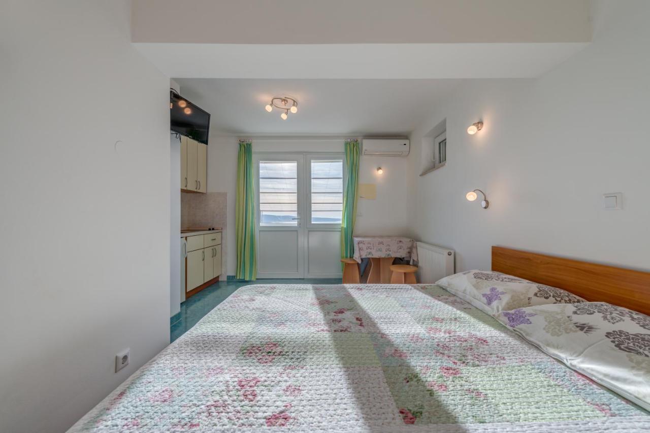 Pikolo Apartments Omis Tice Kültér fotó